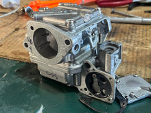 Lade das Bild in den Galerie-Viewer, sold aug2025———PARTS - 40 hp Yamaha 63D-14302-00-00 63D-00 CARBURETOR 2 middle 1995-2003 two stroke
