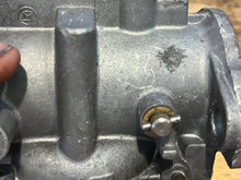 Load image into Gallery viewer, 70 hp Johnson Evinrude 313355 d2 d1 CARBURETOR w linkages, choke solenoid &amp; plunger TWO STROKE oem 0393546 0393547 CARBURETOR with linkages two stroke 1978-88
