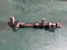 Load image into Gallery viewer, f 25 hp Yamaha upper shift rod lever assy 65W-44121-00-00 65W-44122-00-00 OEM Four Stroke
