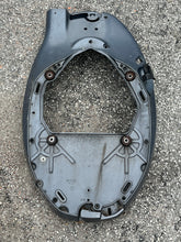 Load image into Gallery viewer, vf 90 hp Yamaha BOTTOM COWLING 6FP-42710-01-8D four stroke 2017-2024
