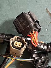 Load image into Gallery viewer, f 115 hp Yamaha WIRE HARNESS ASSY 2 68V-8259M-00-00 four stroke 2000-2005
