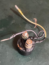 Cargar imagen en el visor de la galería, Hitachi MS5C-351 RELAY 12 volt SOLENOID two stroke outboard
