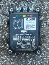 Load image into Gallery viewer, BF 250 hp Honda FUSE JUNCTION BOX 32370-ZX2-004 32370-ZX2-003 four stroke 2011 2007-up

