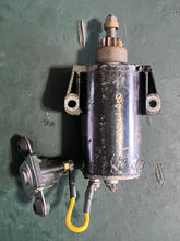 Cargar imagen en el visor de la galería, 25 20 hp Mercury STARTER MOTOR 893889T STARTER SOLENOID 850188T1 two stroke
