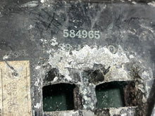 Lade das Bild in den Galerie-Viewer, 70 hp Johnson Evinrude ELECTRICAL BRACKET 0514222 TERMINAL 0329895 two stroke 1993-2001 NLA some 40 50 60 65 hp compatibility
