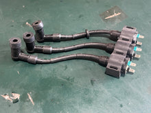 Lade das Bild in den Galerie-Viewer, BF 25 30 hp Honda 30500-ZV7-003 IGNITION COIL ASSY nla 1997-2000
