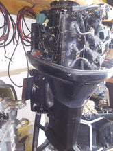 Load image into Gallery viewer, 150 hp Mercury 25 inch good compression Two Stroke carb outboard
