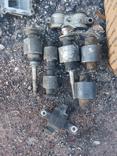 Lade das Bild in den Galerie-Viewer, 50 60 70 tohatsu nissan two cylinder two stroke parts
