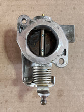 Charger l'image dans la galerie, DF 30 25 cv Suzuki CORPS DE PAPILLON 13300-94L00 quatre temps 2015-2024
