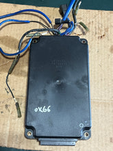 Lade das Bild in den Galerie-Viewer, swapped sep2024—-200 150 hp Yamaha OX66 67M-85540-00-00 CDI UNIT 67m-00 f8t90272 two stroke 1999-2000
