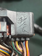 Load image into Gallery viewer, f 115 hp Yamaha WIRE HARNESS ASSY 2 68V-8259M-00-00 four stroke 2000-2005
