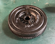 Lade das Bild in den Galerie-Viewer, 90 115 hp Johnson 0584843 FLYWHEEL Assy with nut &amp; woodruff key two stroke OIS 1996-2004 nla
