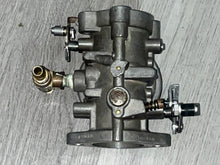Lade das Bild in den Galerie-Viewer, 90 85 hp Force Tillotson CARBURETOR WB-100c 832061-3 two stroke NEEDS NEW GASKETS - cleaned
