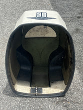 Lade das Bild in den Galerie-Viewer, 90 115 hp Johnson 5001380 ENGINE COVER ASSY two stroke OIS 5001188 5001091
