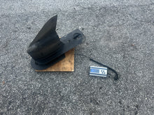 Load image into Gallery viewer, 50 - 125 hp Mercury GEAR CASE 1667-9010-C8 9011T73 9011A73 9011A6 Two Stroke
