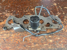 Lade das Bild in den Galerie-Viewer, 50 40 hp Yamaha Mercury auto-start PRIMER STARTER ASSY 62Y-14380-00-00 equivalent 825106 / 62Y-14380-00-00 / 62Y143800000 / 62Y-14380-00 / 62Y1438000 BRACKET 62Y-14291-00-00 four stroke
