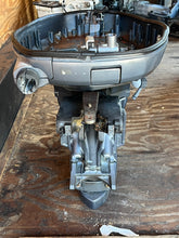 Lade das Bild in den Galerie-Viewer, f 150 hp Yamaha 20” long MIDSECTION with bottom cowling
