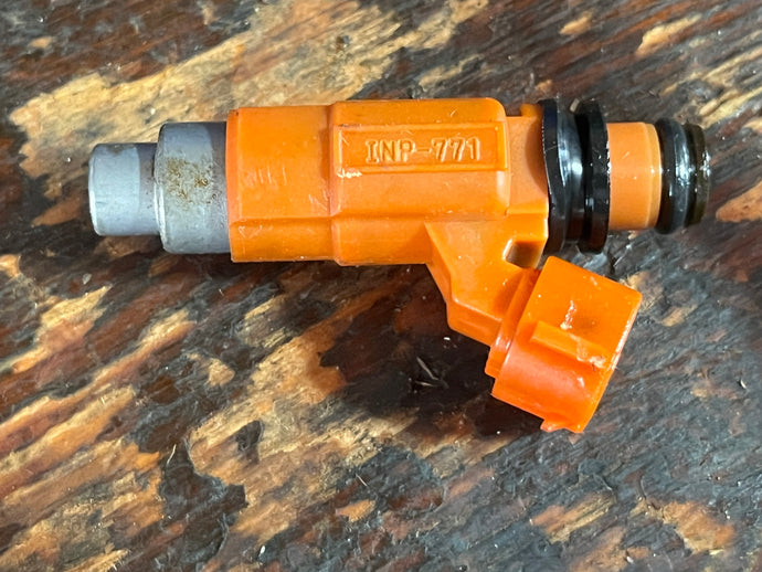 DF 115 140 hp Suzuki FUEL INJECTOR genuine 15710-65D00 Four Stroke 2002-2012 some compatibility 90 100 hp
