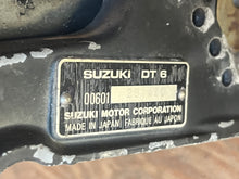Lade das Bild in den Galerie-Viewer, DT 6 hp Suzuki 15” MIDSECTION good SWIVEL 43121-98110-0ED DRIVESHAFT HOUSING 52110-98515-02M LOWER COVER cowl 61111-98121-0ED two stroke 1986-1994
