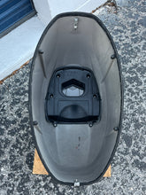 Lade das Bild in den Galerie-Viewer, f 60 70 50 hp Yamaha TOP COWLING with some decals 6CJ-02 6CJ-03 6CJ-00 6CJ-01 four stroke 2010-2024 some compatibility between USA &amp; international models 6CJ-42610-02-00  6CJ-42610-01-00  6CJ-42610-00-00  6CJ-42610-03-00 6CJ-4261A-00-00
