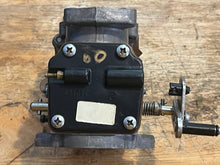 Load image into Gallery viewer, 60 hp Johnson Evinrude CARBURETOR ASSY 0437089 0437087 0439453 Two Stroke 1995 94-97 J60TLEOC, molding numbers 340167 338069 330503 - compatible 50 hp
