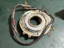 Lade das Bild in den Galerie-Viewer, 40 hp Tohatsu 40c Nissan COIL PLATE ASSY 3A0060020 two stroke 1996-2004 compatible with some 25 30 35 hp 3A0-06002-0
