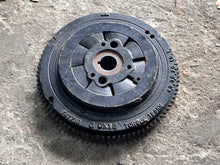 Cargar imagen en el visor de la galería, DF 60 70 HP Suzuki 32102-99E00 FLYWHEEL 1998-2009 Four Stroke 1999 f4t759
