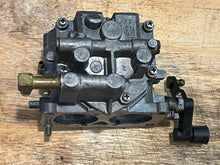 Lade das Bild in den Galerie-Viewer, 200 hp Mercury CARBURETOR SET WMH 16-1 16-2 16-3 top 3308-9672A44 3311-818650A4 818650A52, center 3308-9672A45 818650A5 818650A53, bottom 3308-9672A46 818650A6 818650A59 two stroke v6 compatible 175 150 hp
