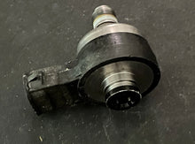 Load image into Gallery viewer, 225 200 hp Mercury Optimax AIR INJECTOR black 884595A01 8M0065916 8M6001743 8M6001743 two stroke DFI - compatible with some 150 175 200 PRO XS
