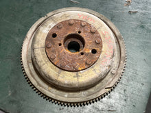 Lade das Bild in den Galerie-Viewer, 250 225 200 hp Yamaha Flywheel ROTOR ASSY 61A-85550-01-00 two stroke 1996-2003
