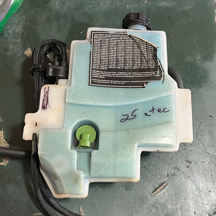 25 15 hp Evinrude E-tec OIL TANK 5007897 PUMP & MANIFOLD 5007898 OIL LEVEL 0352874 CAP 5007256 two stroke 2009-up