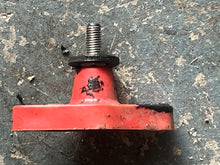 Cargar imagen en el visor de la galería, 115 hp Mercury Optimax HOT STUD ASSY 875302A1 Two Stroke 3 Cylinder DFI 2008 some 90-300 hp some EFI motors

