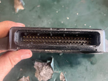 Lade das Bild in den Galerie-Viewer, F 150 hp Yamaha ECU 63P-8591A-33-00 F8T 94371 four stroke 2006-2007 - 2000 hours - superseded number 63P-30 through 63P-38
