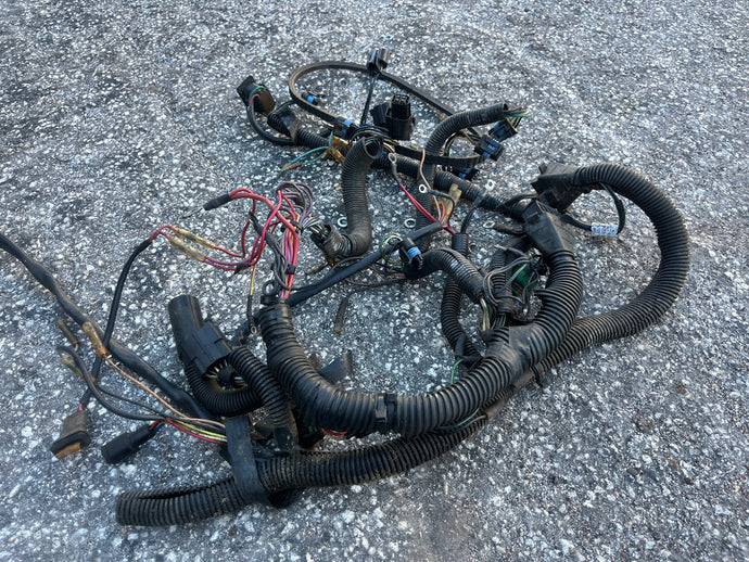 250 hp Mercury EFI ENGINE HARNESS 825763A5 IGNITION HARNESS 825433A11 two stroke 1995 some compatibility 225 300 hp - for 4-pin ignition coils