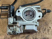 Lade das Bild in den Galerie-Viewer, sold ebay may2024—— 90 hp Yamaha CARBURETOR SET 6H130 two stroke 2005-2009 linkage 6H1-14301-30-00 6H1-14302-30-00 6H1-14303-30-00
