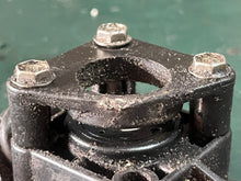 Load image into Gallery viewer, 135 150 200 225 hp Mercury OPTIMAX TPI 83295211 (needs LEVER) TPS Cover 8582261 TWO STROKE DFI some compatibility EFI &amp; PRO XS Outboards
