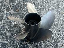 Load image into Gallery viewer, Mercury 5-Blade 22 Pitch Propeller 4802822 48-815748-20 outboard inboard
