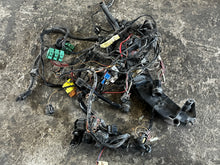 Load image into Gallery viewer, f 225 200 hp Yamaha engine WIRE HARNESS 69J-8259N-10-00 69J-82590-50-00 FOUR STROKE 2003-05 v6
