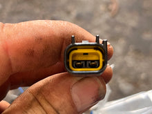 Cargar imagen en el visor de la galería, f 115 hp Yamaha PULSER COIL 6CB-85580-00-00 BASE 6EK-85561-00-00 four stroke 2014-2025

