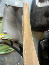 Lade das Bild in den Galerie-Viewer, BF 150 135 115 hp Honda 63716-zy6-010za lower side cover PORT Bottom Cowl
