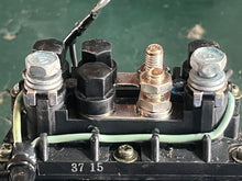 Lade das Bild in den Galerie-Viewer, 150 175 200 225 250 hp Yamaha 68F-81950-00-00 60V-81950-00-00 RELAY ASSY two stroke OEM 2000-2009
