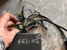 Lade das Bild in den Galerie-Viewer, 250 225 hp Yamaha CDI CONTROL UNIT 65L-02 65L-85540-02-00 two stroke f8t33771 2001-2003 lx225 lx250
