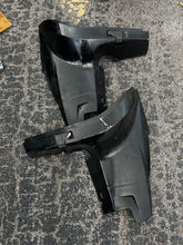 Lade das Bild in den Galerie-Viewer, LOCAL PICK UP: 200 - 300 hp Evinrude E-tec LOWER SIDE COVER SET 25” 5005932 0350875 5005206 0350881 Two Stroke
