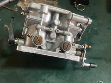 Load image into Gallery viewer, 115 hp Yamaha CARBURETOR SET 6E503 two stroke v4 6E5-14301-03-00 6E5-14302-03-00
