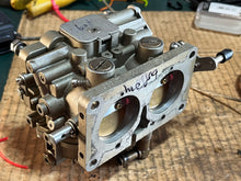 Lade das Bild in den Galerie-Viewer, sold ebay june2-2024——115 hp Yamaha CARBURETOR ASSEMBLY 1 &amp; 2 6E5-14301-13-00 2 6E5-14302-13-00 1986-95 two stroke oem
