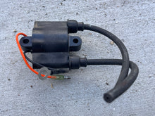 Charger l'image dans la galerie, 50 hp Mercury Quicksilver IGNITION COIL 339-825101 four stroke
