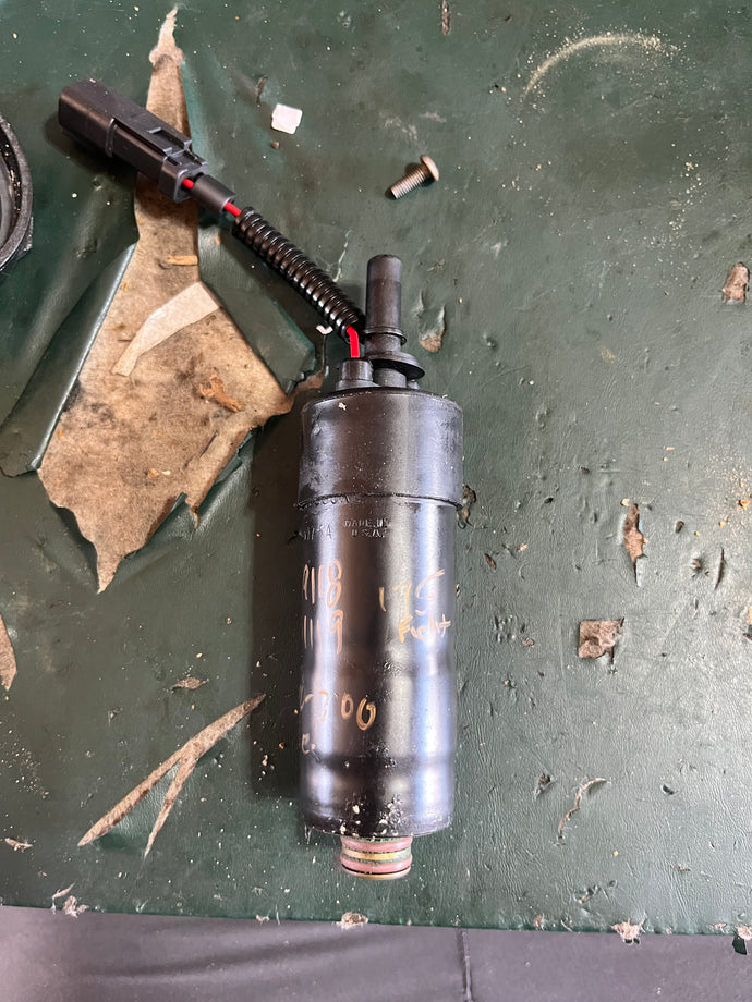 75 - 175 hp Evinrude E-tec vst FUEL PUMP HI PRESSURE 5004428 5009118 5001119 two stroke 1998-2005 some Ficht motors some 40-300 hp compatibility GENUINE BRP PART