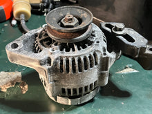 Load image into Gallery viewer, 250 hp Mercury ALTERNATOR 821663A1 two stroke 1994-1996 EFI some compatibility 225 300 hp
