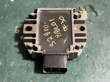 Lade das Bild in den Galerie-Viewer, DF 30 25 hp Suzuki voltage RECTIFIER REGULATOR 32800-88L01 four stroke 2018-2024 some compatibility 40 50 60 hp
