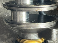 Lade das Bild in den Galerie-Viewer, 150 175 200 hp Yamaha HPDI CRANKSHAFT 68F-11411-00-00 two stroke 2000-01
